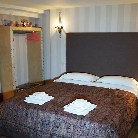 Dante'S Room By Apulia Accommodation Bari Esterno foto